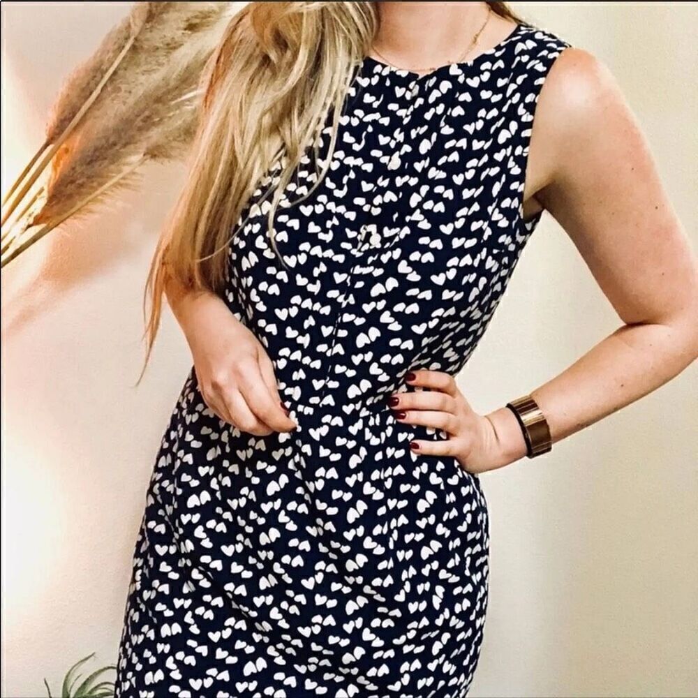 J Crew Women’s Size 2 Sheath Dress Navy Blue Cream Hearts Sleeveless Knee Length